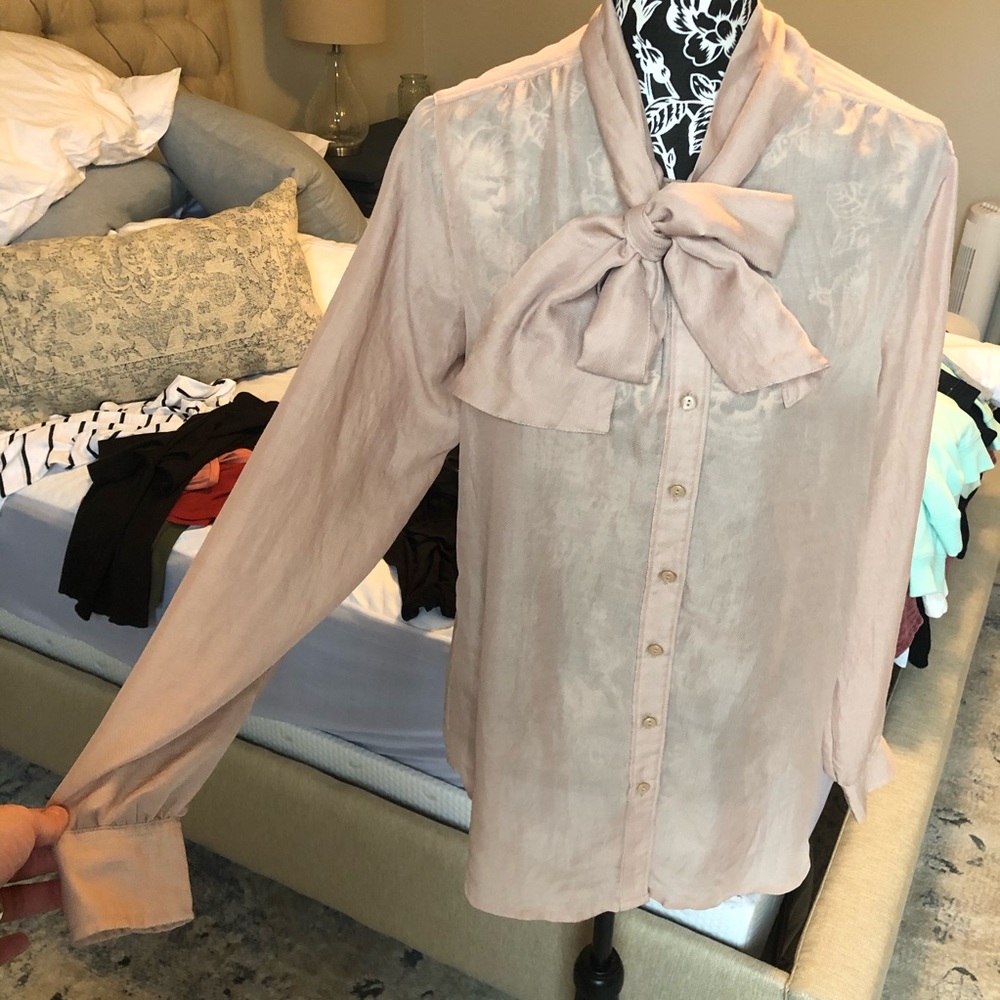 GAP TAN TIE BLOUSE